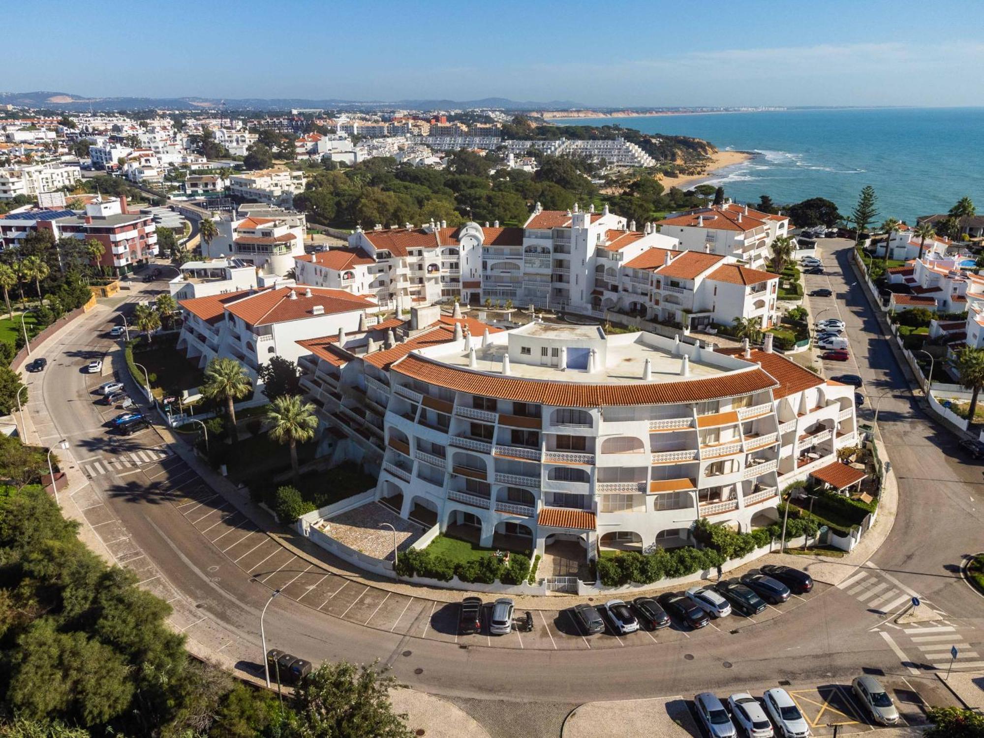 Lemon House - 400M From The Beach - Wifi Albufeira Kültér fotó